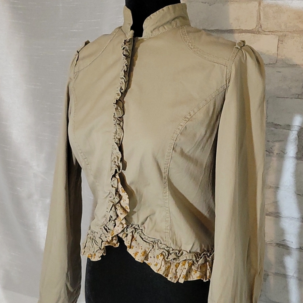Tan/Khaki Ruffle Blazer Jacket Size Small - Picture 3 of 7